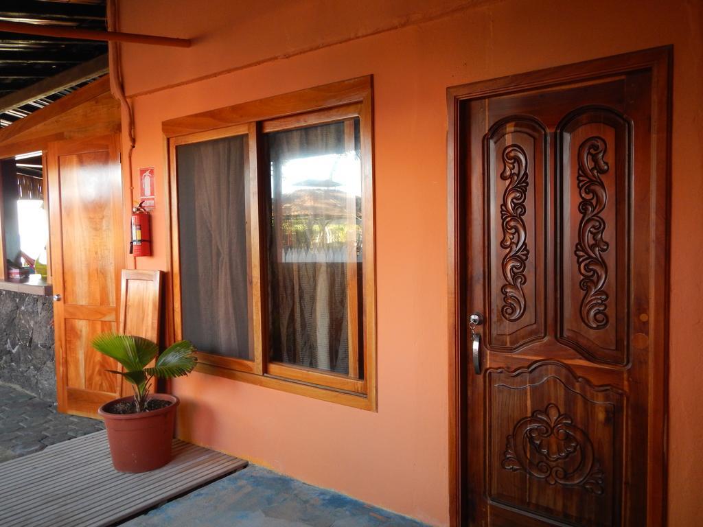 Hospedaje Casa Soleil Puerto Villamil Bilik gambar